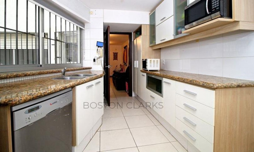 Apartamento En Venta Con Inquilinos: 3 Dormitorios + Servicio, 2 Gge En Pocitos