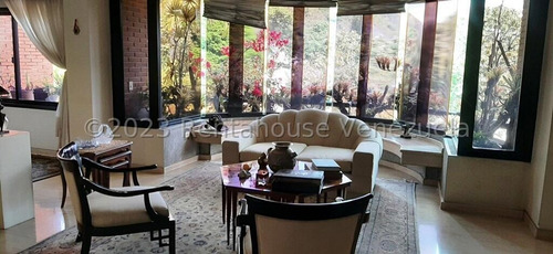 Venta De Bello Apartamento, En San Bernardino. Mls 24-18189. Mjs.