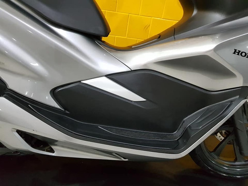 Imagem 11 de 14 de Honda Pcx 150 - 2019 - Km 16.000