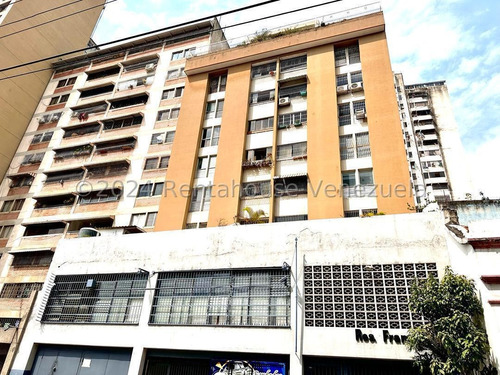 Apartamento En Alquiler En La Candelaria #24-18210 Josmary Sanjuan