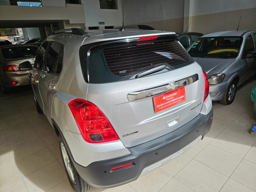Imagen 12 de 22 de Chevrolet Tracker 2015 1.8 Ltz Fwd Mt 140cv