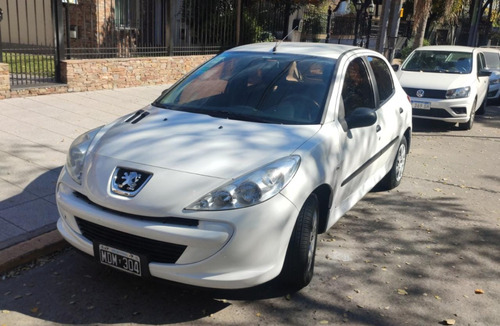 Peugeot 207 1.4 Active 75cv