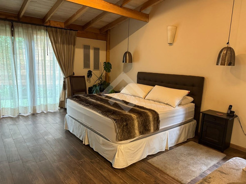 Casa Amoblada En Arriendo De 2 Dorm. En El Arrayan