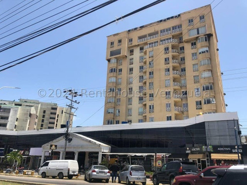 Venta De Apartamento En La Avenida Aldonza Manrique Playa Ángel Pampatar