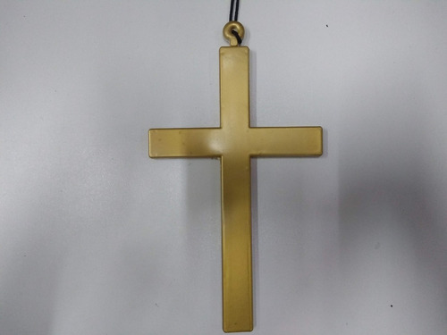 Imagen 3 de 5 de Collar Cruz Cura Plastico Halloween Cotillon Disfraz