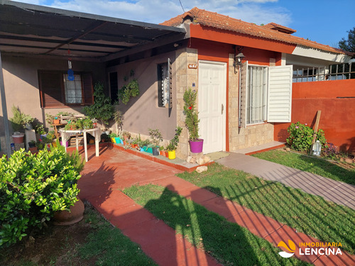 Casa Tipo Ph En Venta - 2 Dormitorios - Santa Rita Carlos Paz