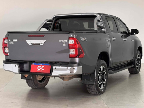 Toyota Hilux 2.8 D-4D TURBO DIESEL CD SRX 4X4 AUTOMÁTICO