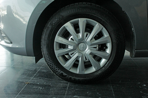 Imagen 12 de 13 de Chevrolet Aveo 2021 1.5 Ls At