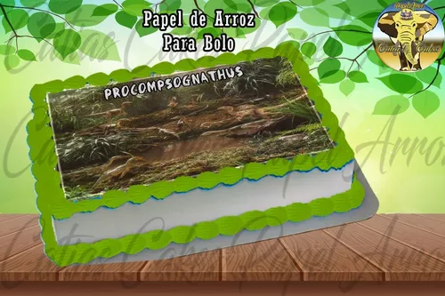 Bolo Minecraft com papel de arroz e chantilly.