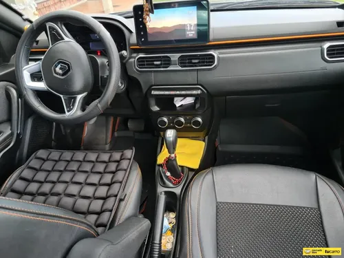Renault Duster Oroch Intens CVT 1.3 Turbo