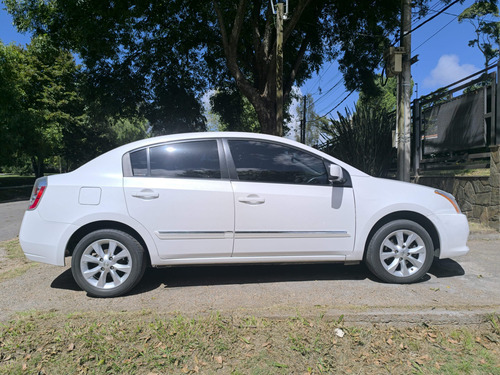 Nissan Sentra 2.0 Sport Road 6vel Mt