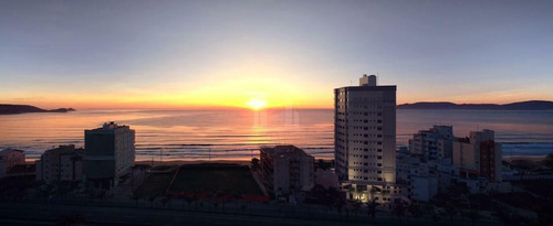 Imagem 3 de 7 de Frente Mar Alto Padrão Meia Praia Itapema - 00023