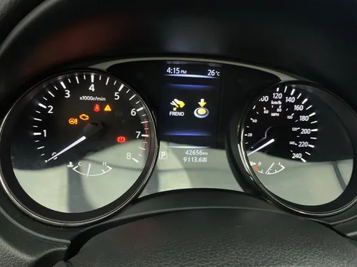 Nissan X-Trail T32 ADVANCE AT 2.5 4X2