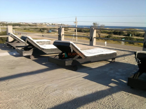 Venta Casa En Jose Ignacio Con Hermosa Vista Al Mar, Sin Muebles