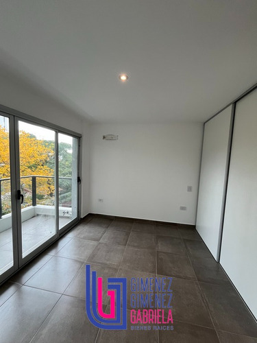 Venta De Departamento Dos Dormitorios Calle 54 E/ 23 Y 24