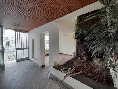 Casa En Venta En Las Villas. Cod V1038256