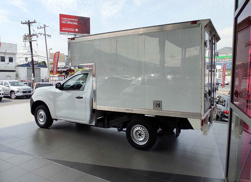Imagen 3 de 12 de Nissan Chasis Cabina Np300 2019 2p L4/2.4 Man