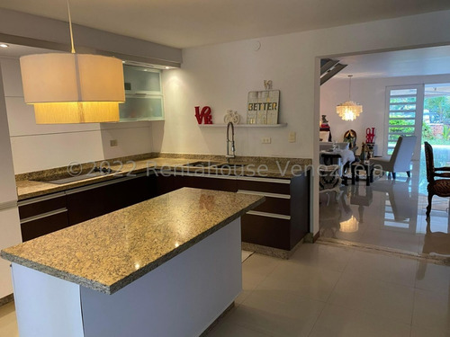 Imagen 18 de 24 de La Casa De Tus Deseos, Hermosa Casa, Llena De Espacios Amplios Y Agradables, Vista Al Ávila, Anexo Independiente.