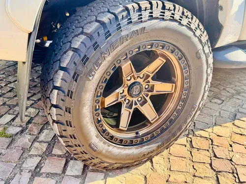 Toyota Hilux 4.0