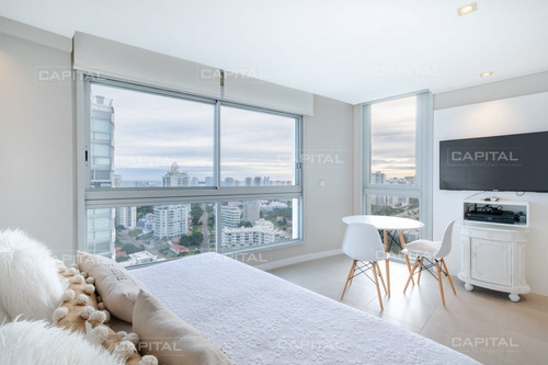 Imagen 26 de 30 de Venta De Increíble Departamento Unificado En Torre Premiun De Playa Brava - Punta Del Este Brava