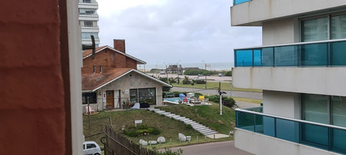 Imagen 10 de 10 de Apartamento De 2 Dormitorios Y 2 Baños Con Vista A La Brava