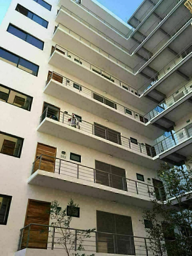 Departamento En Venta  Zona Ladrón De Guevara, Centro Magno,