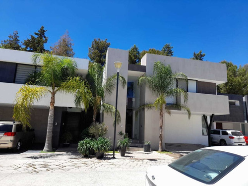 Hermosa Residencia En La Mejor Zona De Aguascalientes