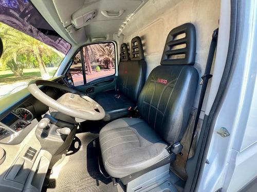 Iveco Daily 3.0 Furgon 55c16 H2 155cv 15.6m3 3950