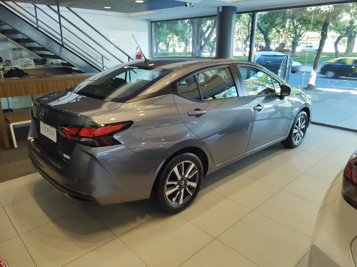 Imagen 12 de 25 de New Versa Advance Manual 2022