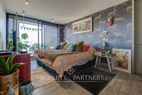 Penthouse Dúplex Con Vista Despejada En Moderno Ed...