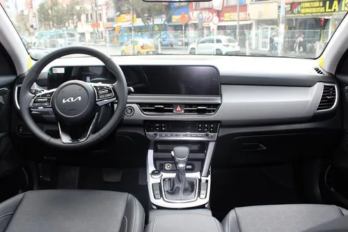 Kia Seltos 2.0 Zenith 4X2