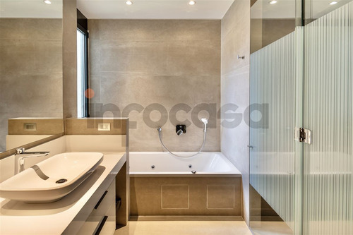 Arrienda Dp, 4 Suites, Seguridad Y Exclusividad (san Damián)