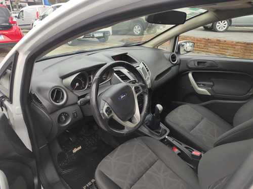 Ford Fiesta Kinetic 1.6 Titanium 120cv
