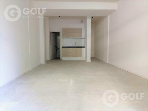 Venta Y Alquiler De Local Comercial Próximo A 26 De Marzo, Pocitos, Montevideo