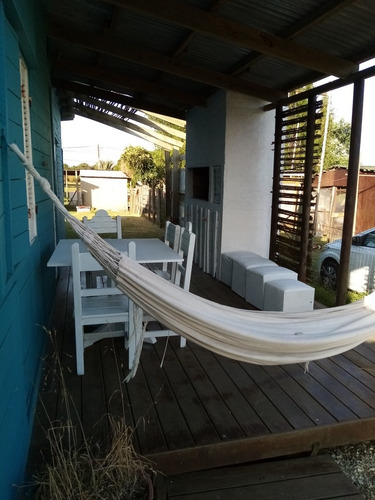 Imagen 2 de 13 de Hermosa Y Cómoda Casa Preparada Para El Descanso. Libre A Partir Del 18 De Enero. Alquiler Mínimo 6 Noches. Preparada Para 5 Personas, Admite Mascotas. Zona Muy Segura.