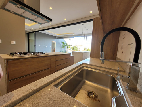 Imagem 9 de 29 de Casa À Venda Em Indaiatuba! Projeto Moderno, Espaço Gourmet E Piscina Com Borda Infinita Com Vista Espetacular! - Ca00170 - 70266774