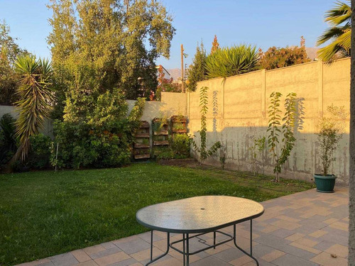Hermosa Casa, 5 Dormitorios, + Sala De Estar (106482)