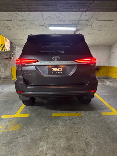 Toyota Fortuner 2.7l