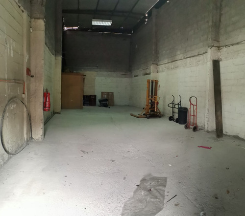 Local Comercial Inmejorable Ubicación, 2 Plantas Libres