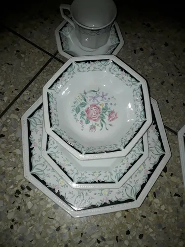 Vajilla Para 4 Personas