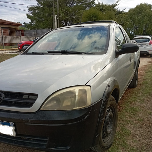 Chevrolet Montana 1.8