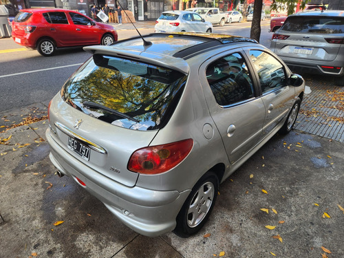 Peugeot 206 1.6 Sw Xs Premium