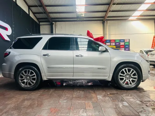 GMC Acadia DENALI