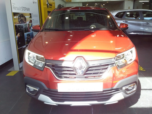 Renault Sandero Stepway 1.6 16v Intense Tasa 9,9% (jp)