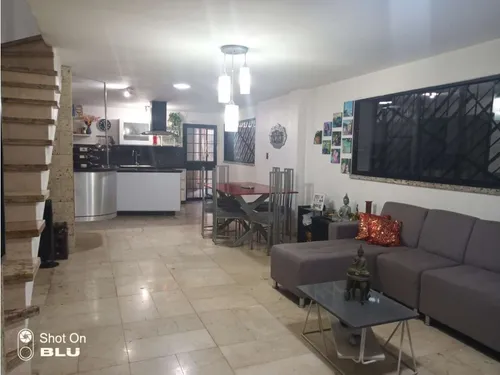 Urb. Country Villa - Guatire