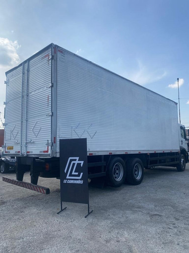 Imagem 16 de 18 de Vw 24-250 Truck 6x2 Ano 2010 Bau