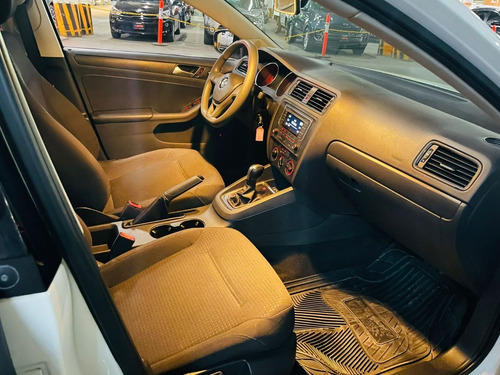 Imagen 11 de 15 de Volkswagen Jetta 2.0 At 2018