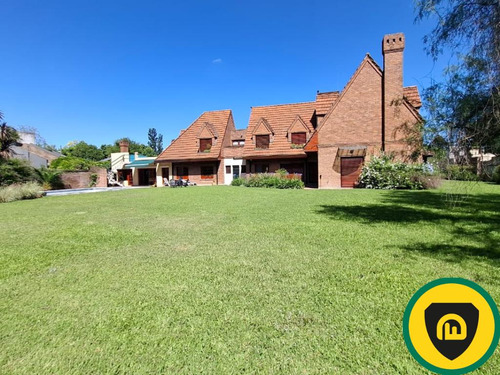Casa En Venta Apto Credito - Bella Vista - 6 Dormitorios