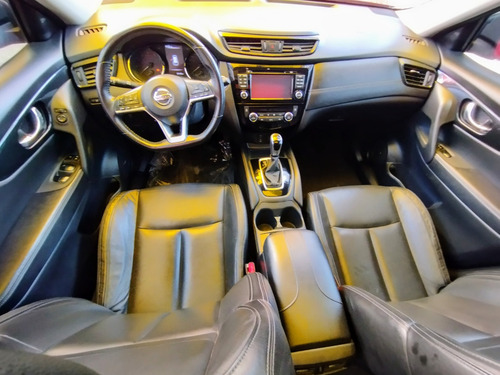 Nissan X-Trail 2.5 Exclusive 2 Row Cvt