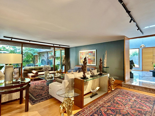 Condominio / Exclusiva Y Amplia Casa